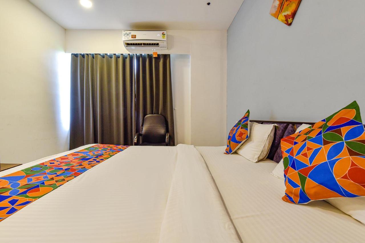 Fabhotel Code Surat Zewnętrze zdjęcie