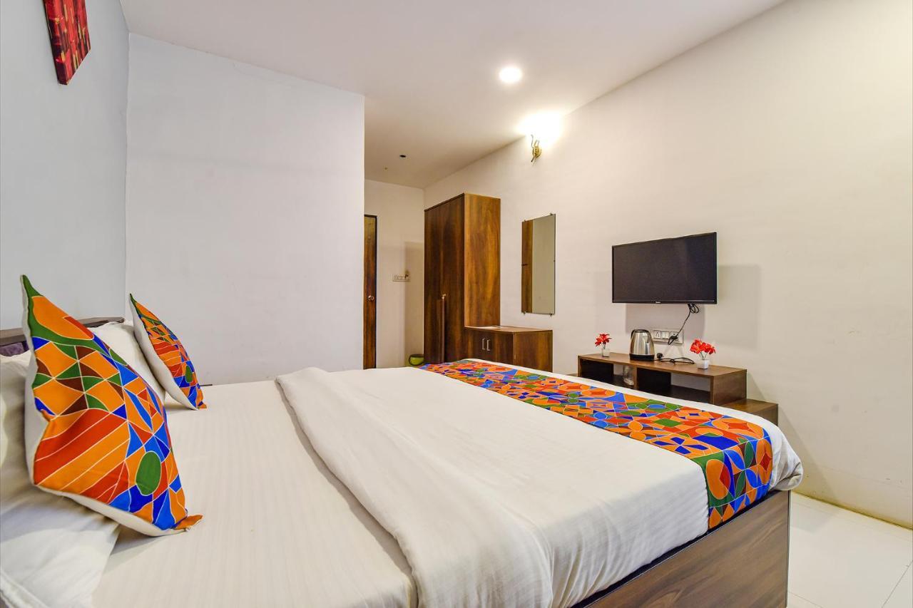 Fabhotel Code Surat Zewnętrze zdjęcie