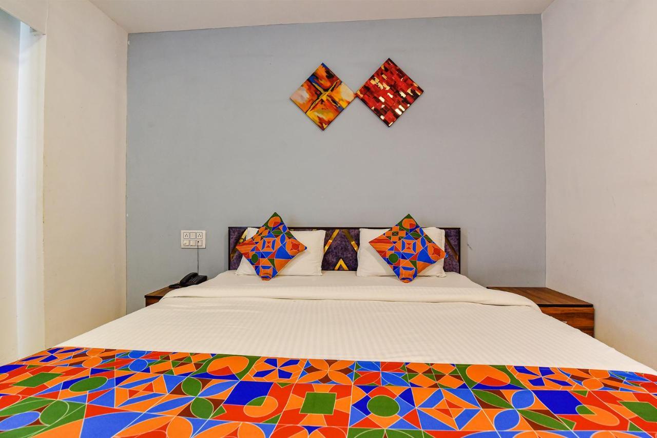 Fabhotel Code Surat Zewnętrze zdjęcie